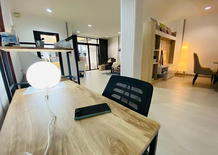 Cozy Nest Near Downtown Villa Bangkok